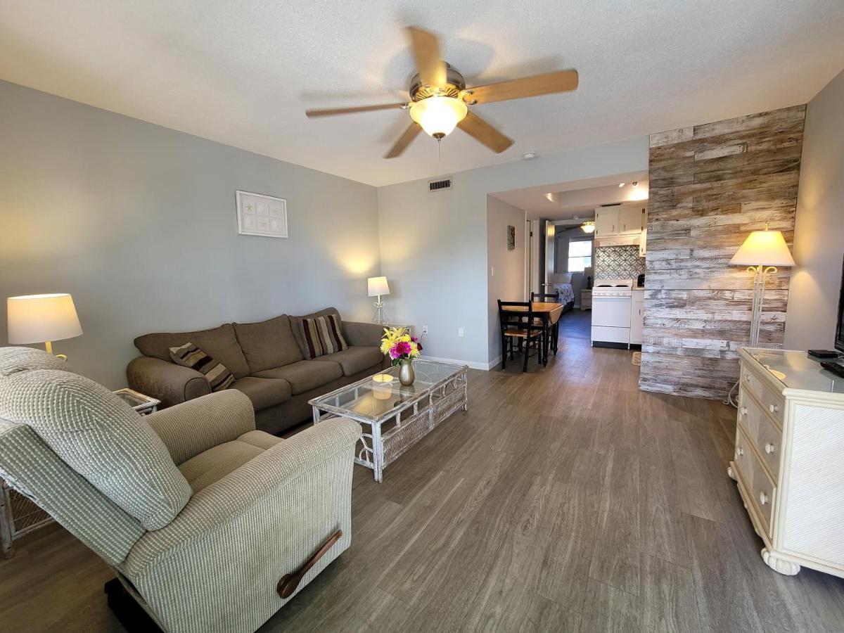 Hideaway Waterfront Resort Cape Coral Extérieur photo
