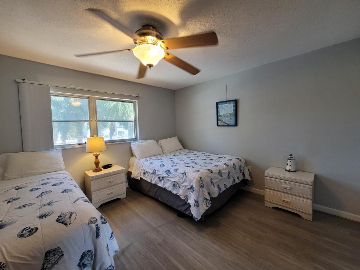 Hideaway Waterfront Resort Cape Coral Extérieur photo