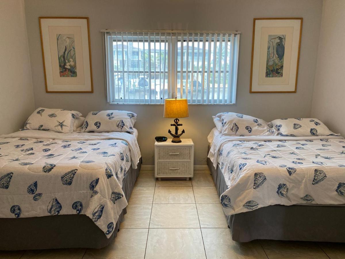 Hideaway Waterfront Resort Cape Coral Extérieur photo