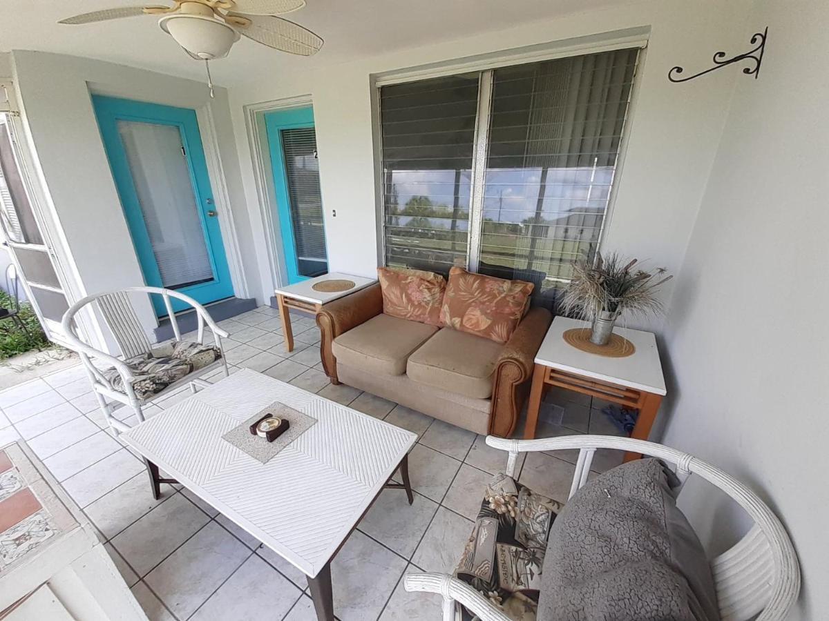 Hideaway Waterfront Resort Cape Coral Extérieur photo