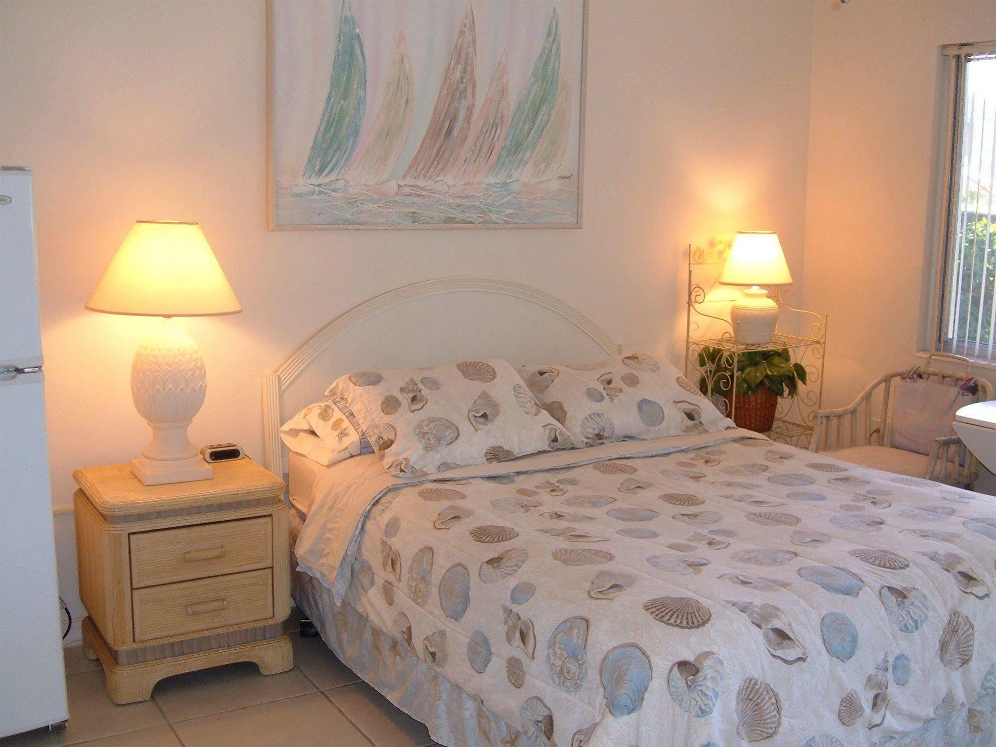 Hideaway Waterfront Resort Cape Coral Extérieur photo